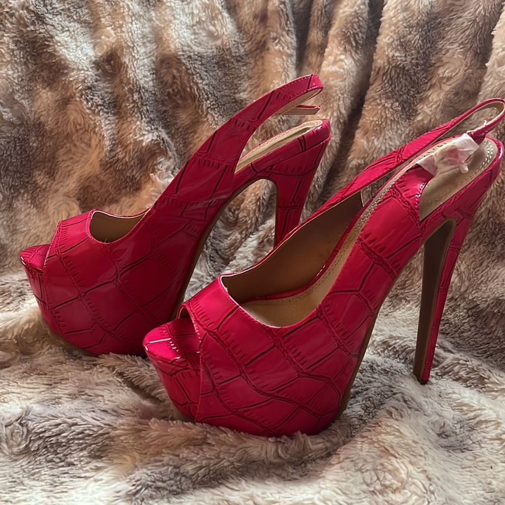 Shoe dazzle Lutisha Hot Pink Peep Toe Slingback platforms size 7.5 New